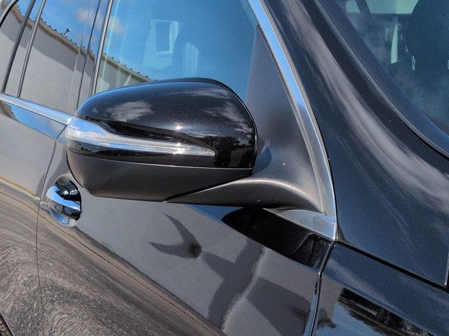 Used 2025 Mercedes-Benz GLS 450 4MATIC image 11