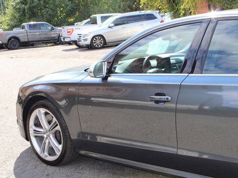 Used 2013 Audi S8 w/ Full Leather Pkg image 11