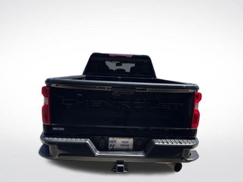 Used 2024 Chevrolet Silverado 2500 LTZ AWD/4WD image 4