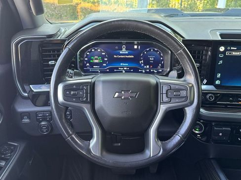 Used 2022 Chevrolet Silverado 1500 LT Trail Boss w/ LT Trail Boss Premium Package AWD/4WD image 15