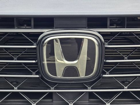 Used 2025 Honda Accord SE image 31