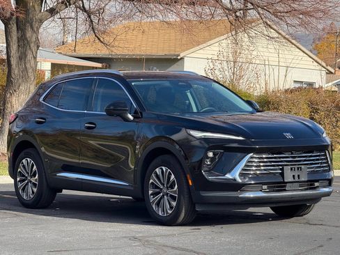 Used 2025 Buick Envision Preferred image 3