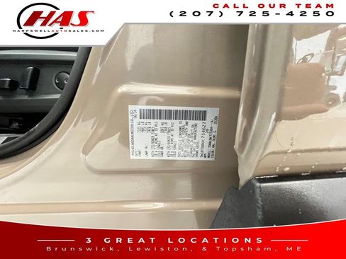 Used 2024 Nissan Rogue SV AWD/4WD image 17