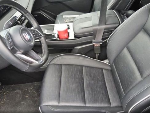 Used 2025 Buick Enclave Sport Touring image 6