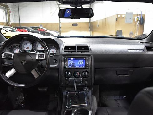Used 2009 Dodge Challenger R/T RWD image 35
