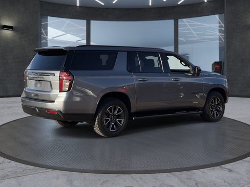 Certified 2022 Chevrolet Suburban Z71 AWD/4WD image 6