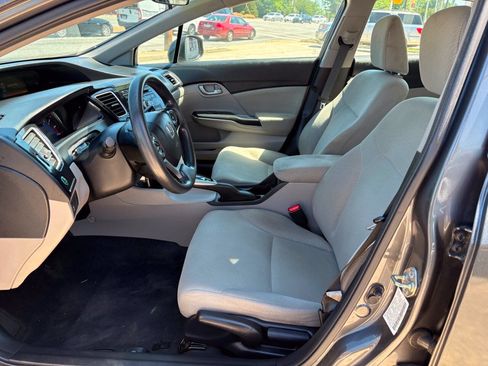 Used 2013 Honda Civic LX image 9