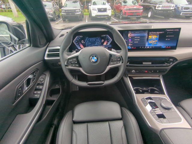 Used 2025 BMW 330i xDrive Sedan AWD/4WD image 17