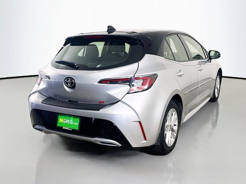 Used 2022 Toyota Corolla SE w/ SE Preferred Package FWD image 10