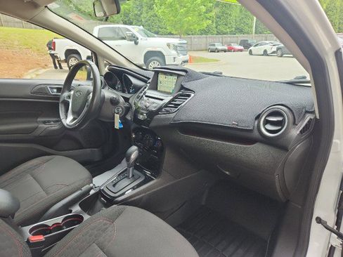 Used 2016 Ford Fiesta SE w/ Equipment Group 201A FWD image 44