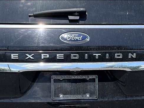 Certified 2023 Ford Expedition Limited AWD/4WD image 8