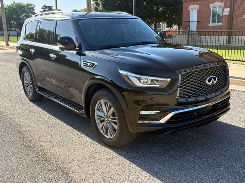 Used 2021 INFINITI QX80 Luxe RWD image 2
