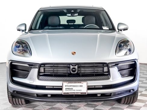 Used 2025 Porsche Macan image 7