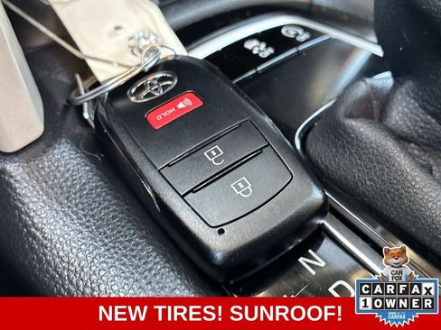 Used 2024 Toyota Corolla Cross LE w/ Moonroof Package AWD/4WD image 37