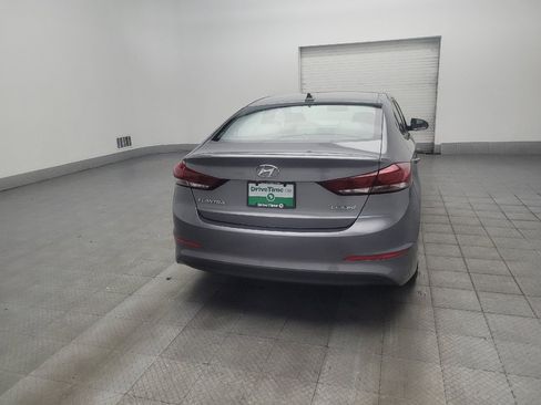 Used 2018 Hyundai Elantra Limited FWD image 7