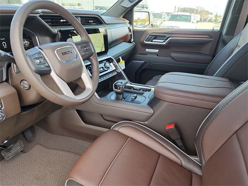 New 2026 GMC Sierra 1500 Denali w/ Denali Reserve Package image 14