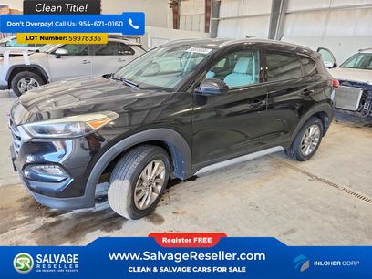 Used 2017 Hyundai Tucson SE w/ SE Popular Package 02