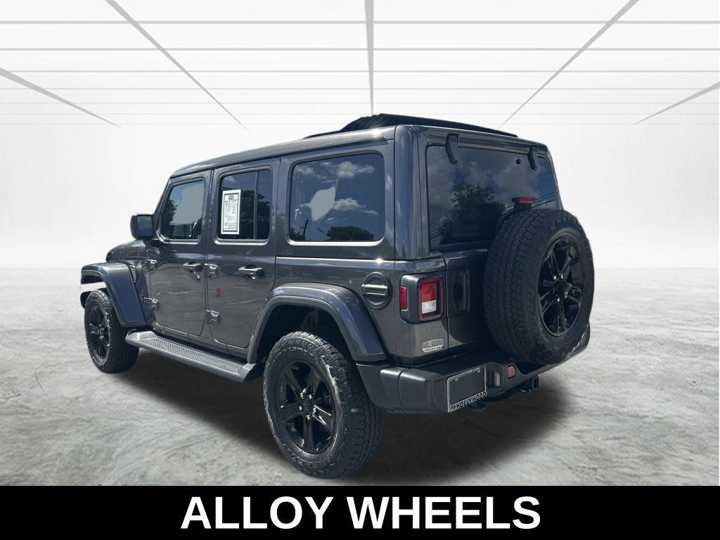Used 2021 Jeep Wrangler Unlimited Sahara AWD/4WD image 7