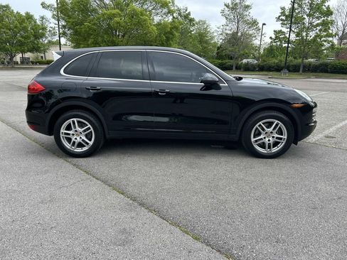 Used 2014 Porsche Cayenne image 8