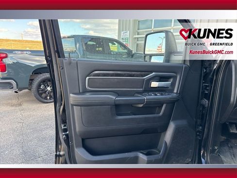 Used 2024 RAM 2500 Big Horn w/ Bed Utility Group AWD/4WD image 11