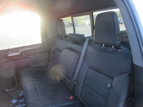 New 2026 GMC Sierra 2500 SLT w/ SLT Premium Package image 14