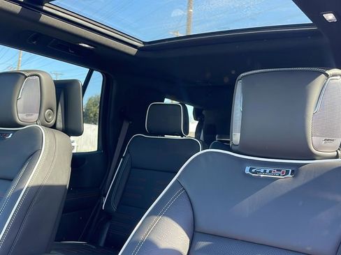 New 2026 GMC Yukon AT4 Ultimate image 11