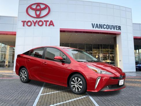Certified 2021 Toyota Prius XLE w/ Advanced Technology Package AWD/4WD image 1