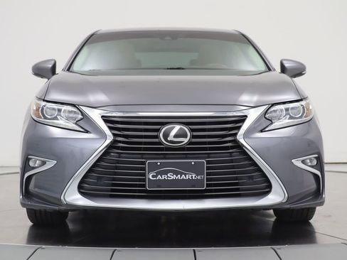 Used 2017 Lexus ES 350 w/ Navigation System Package FWD image 8