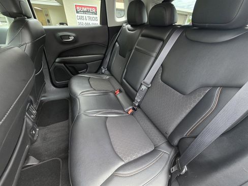 Used 2018 Jeep Compass Latitude image 31