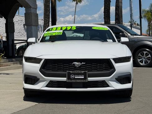 Used 2026 Ford Mustang Coupe RWD image 3