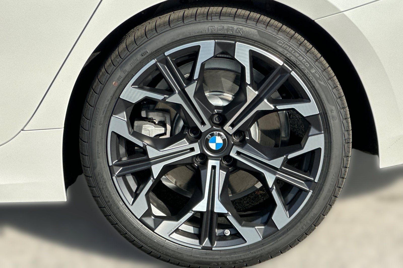 Used 2026 BMW 330i xDrive Sedan w/ Premium Package AWD/4WD image 13