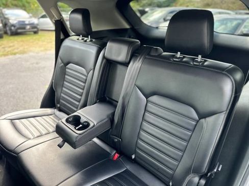 Used 2019 Ford Edge SEL w/ Equipment Group 201A image 24