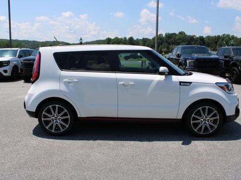 Used 2019 Kia Soul ! w/ Technology Package FWD image 5