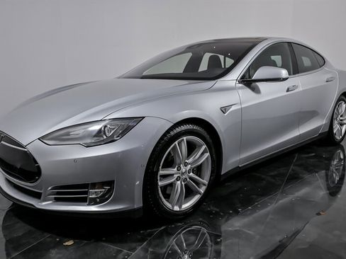 Used 2016 Tesla Model S 90D image 5