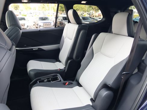 Used 2025 Lexus TX 350 AWD w/ Technology Package image 38