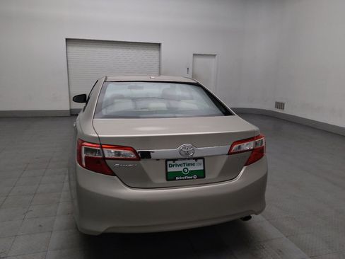 Used 2014 Toyota Camry XLE image 6