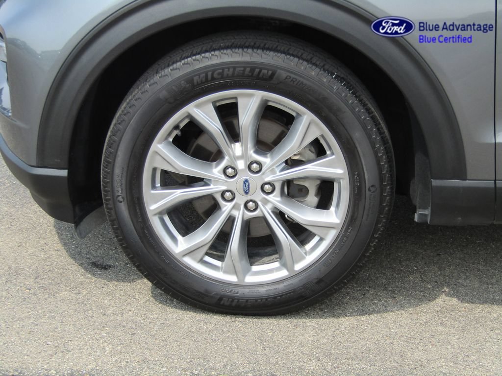 Used 2024 Ford Explorer XLT w/ Equipment Group 202A AWD/4WD image 5
