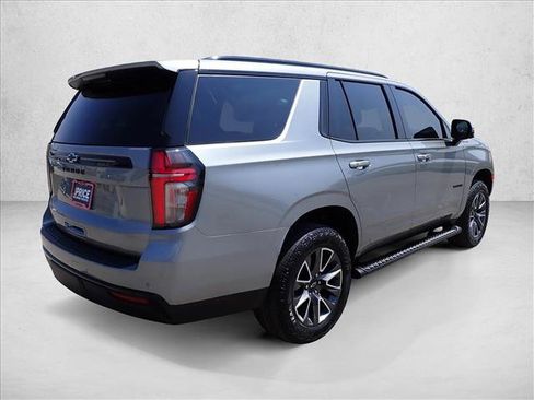 Used 2023 Chevrolet Tahoe Z71 w/ Luxury Package AWD/4WD image 4