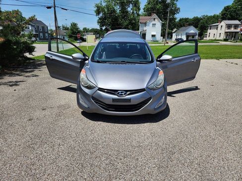 Used 2013 Hyundai Elantra FWD image 24