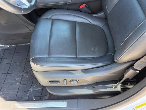 Used 2020 GMC Acadia SLT image 15