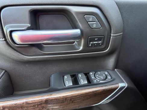 Used 2023 GMC Sierra 3500 Denali image 15