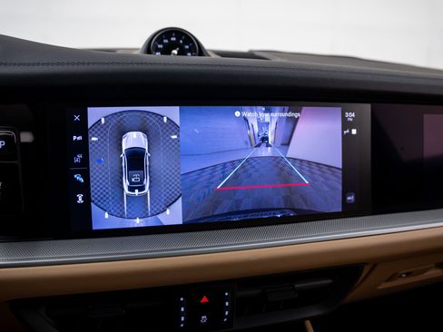 Certified 2025 Porsche Cayenne Coupe AWD/4WD image 23