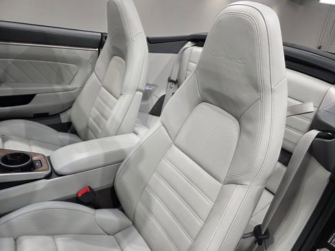 Used 2021 Porsche 911 Turbo image 8