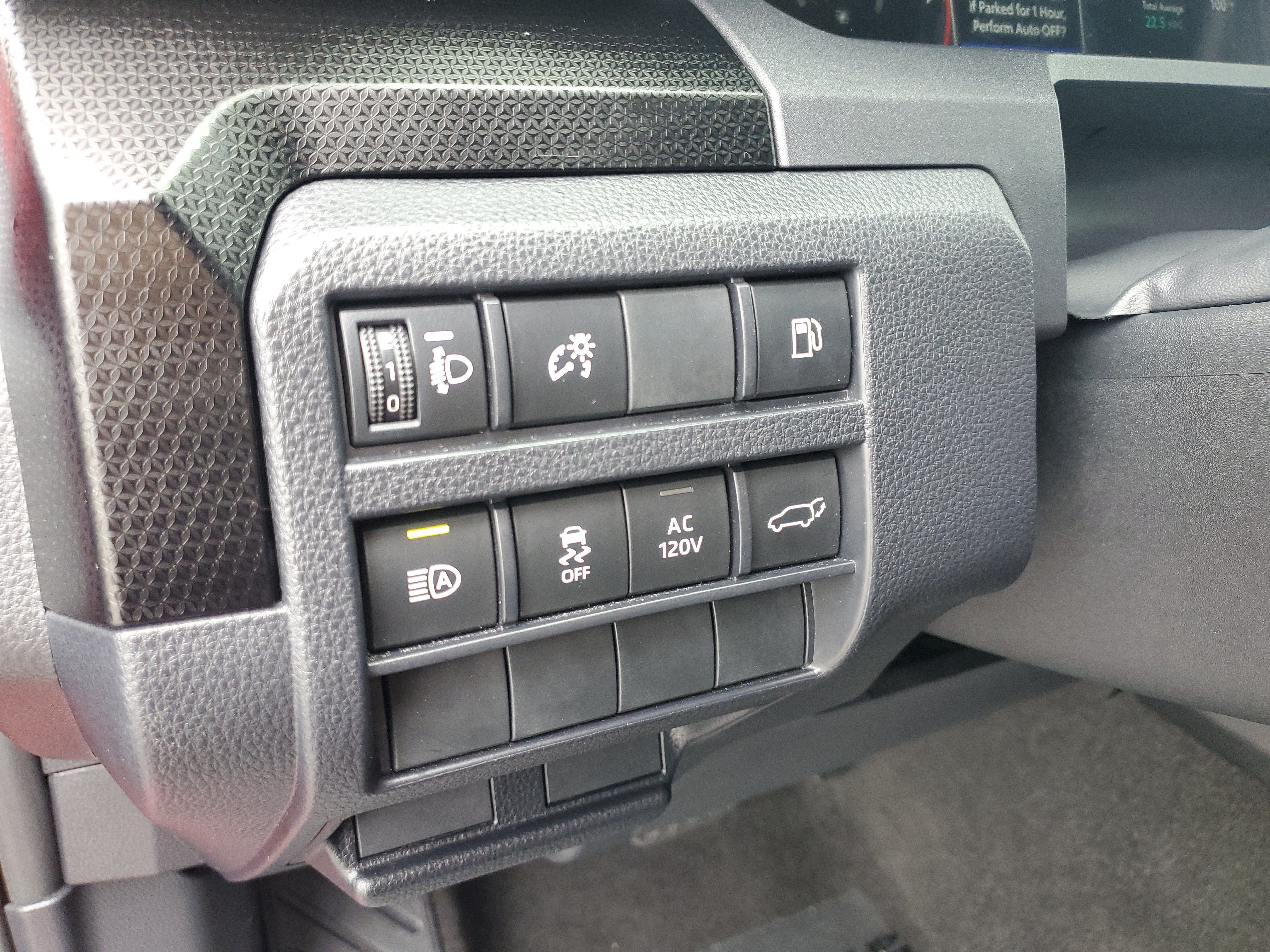 Used 2025 Toyota 4Runner Limited AWD/4WD image 28