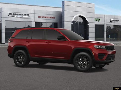 New 2025 Jeep Grand Cherokee Laredo image 10