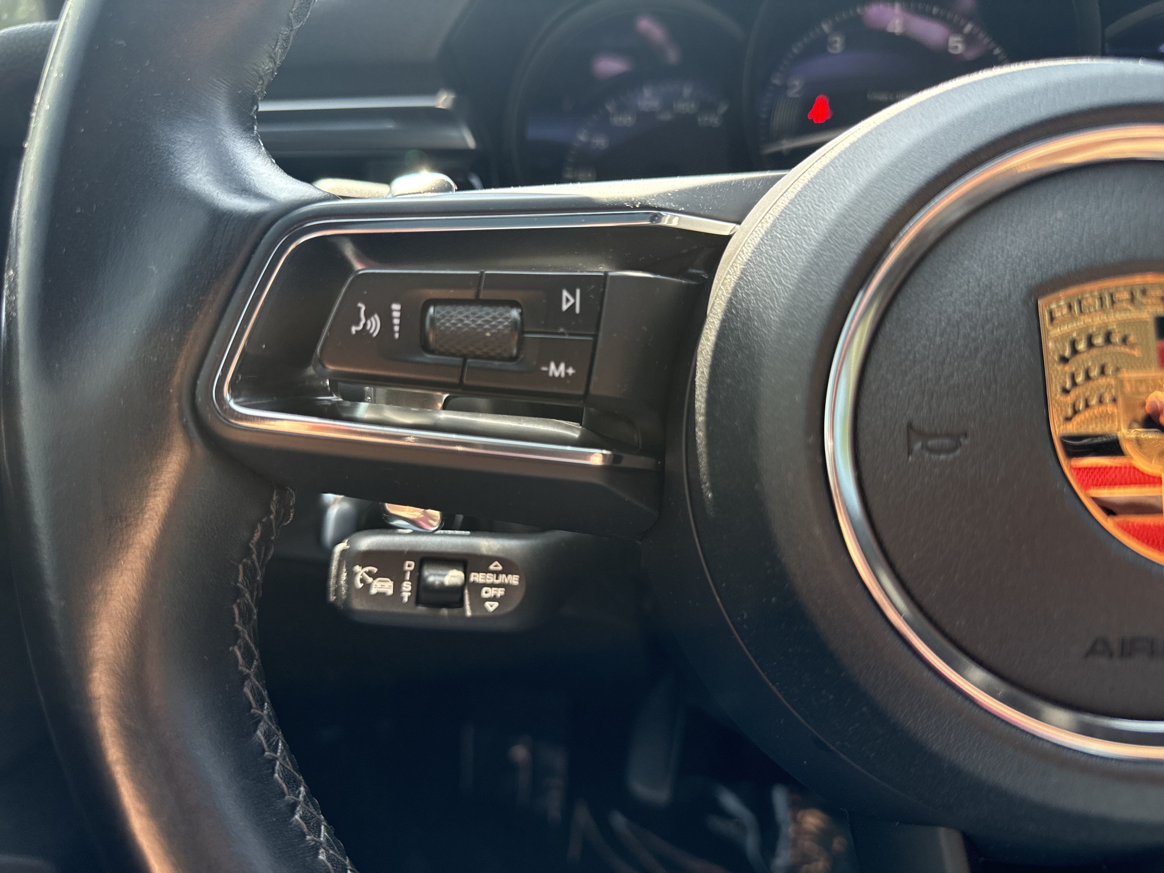 Used 2023 Porsche Macan Turbo AWD/4WD image 24