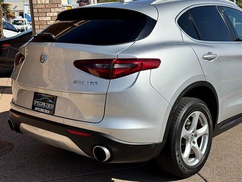 Used 2018 Alfa Romeo Stelvio AWD image 16
