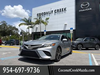 Used 2020 Toyota Camry SE FWD video 1
