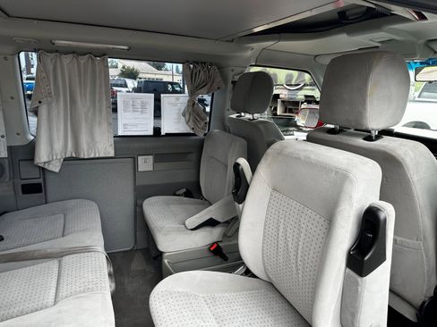 Used 2003 Volkswagen Eurovan MV image 9