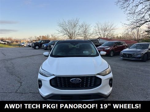 New 2026 Ford Escape Platinum w/ Premium Technology Package image 5